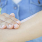 脱毛中の日焼け、どのレベルなら大丈夫？また、どのくらいの期間で再開できる？日焼け肌でも脱毛可能な施術方法もご紹介！