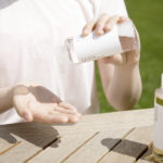 50代女性におすすめの化粧水は？プチプラ・デパコスの違いと肌の特徴から考える選び方