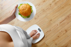 太りたい女性必見!食事法・プロテイン・筋トレなど女性らしい体になる方法