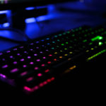 ゲーミングキーボードはどう選ぶ？構造と種類、普通のキーボードとの違いを解説
